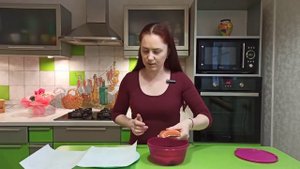 Солим красную рыбку в рассоле вкусно )