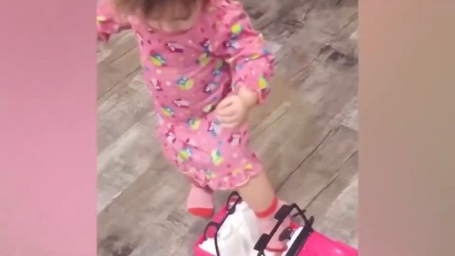 Дети подражают родителям. Лучшие приколы 2020 ?! Тест на психику ?! смотреть онлайн