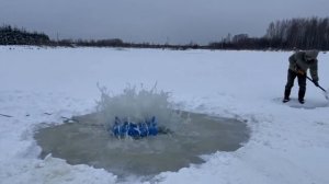 Установка аэратора для водоема зимой на большой пруд .