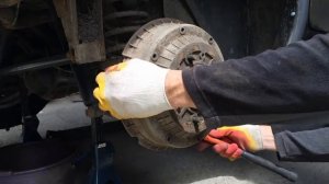 Как снять редуктор заднего моста на ниве.
