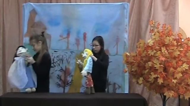 «Aschenputtel»  Спектакль на немецком языке. 7 класс. 2013г. – 2014г. смотреть онлайн