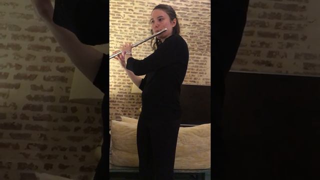 Reece Bleakley 2 octave scale staccato смотреть онлайн