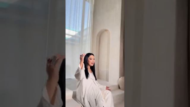 Ziyodaning singlisi Aziza Qobilovaning ijrosiga baho bering