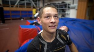 ЗАСТАВЛЯЮ ДАНЮ СДЕЛАТЬ ДВУХУ/ТАЩИМ ВСЕЙ ТИМОЙ