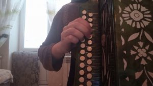 В этой деревни огни не погашены .на гармони.Цифры 89277382068