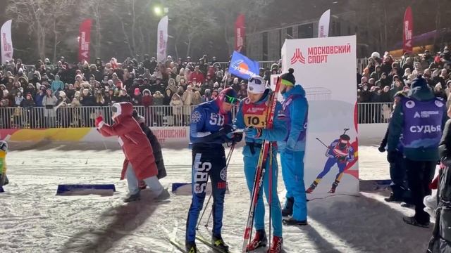 Олимпийские игры в Пекине 2022- Шипулин о шансах сборной России. Гонка звёзд по биатлону в Лужниках смотреть онлайн