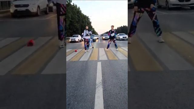 Реакции Водителей на Танцы из Тик Ток ?  Aidar SHUFFLE