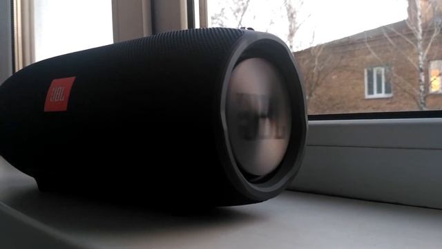 JBL Xtreme Bass Test 2019 (Perfect focus) 50% volume