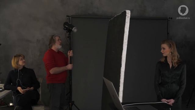 Классическая портретная схема. Эпизод занятия курса «Студийная съемка». Антон Мартынов смотреть онлайн