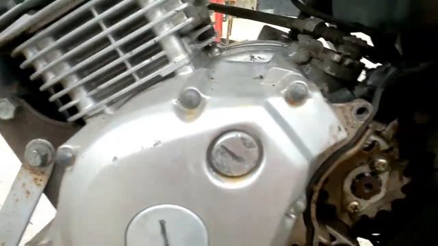 Замена цепи - звёзд на Yamaha YBR 125 смотреть онлайн