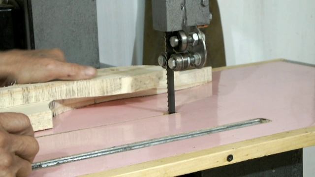 Самодельный ленточнопильный станок Часть 5.mp4 смотреть онлайн
