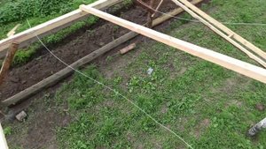 Натягиваем трос на крышу деревянной теплице!!!