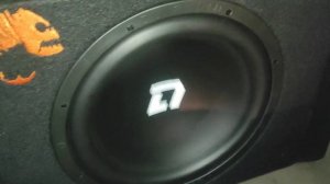 Активный сабвуфер DL Audio Piranha 12A в Lada Kalina