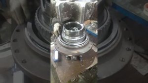 Бортовой редуктор экскаватора Хитачи 330