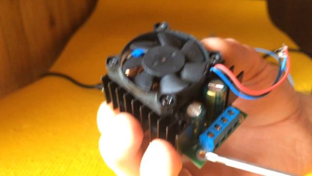 Понижающий модуль XL4016, тест, охлаждение смотреть онлайн
