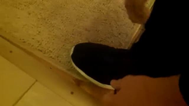 Как быстро завязать шнурки