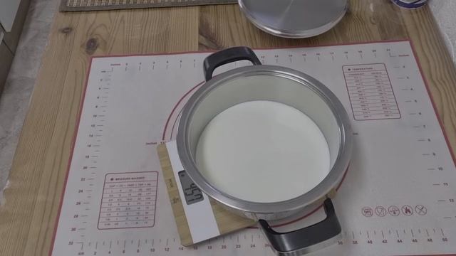 Торт "Молочная девочка"/Оформление БЗК 18+50 лет в одном торте.