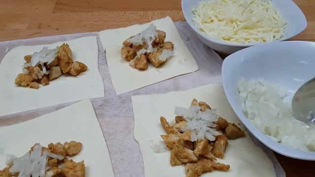 быстрый и вкусный рецепт самсы с куриной грудкой!სამზა ქათმის მკერდით/samsa with chicken breast