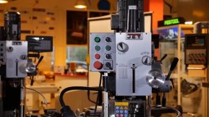 JET JMD 45LPF и JET JMD 45LPFD Редукторный фрезерно-сверлильный станок