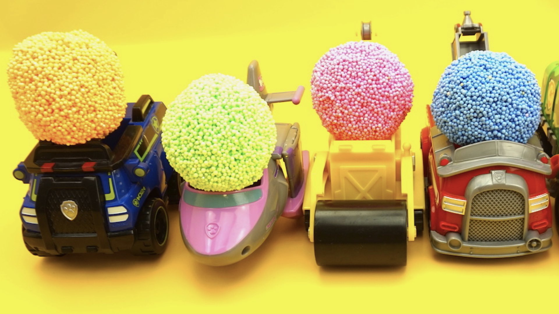 Машинки Щенячьего Патруля привезли сюрпризы смотреть онлайн