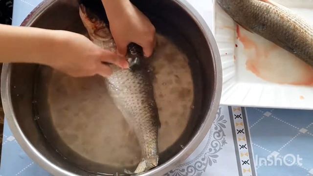 Балықты тез тазалау. Қазақша. Чистка рыбы. Почистить рыбу от чешуи. Быстро почистить рыбу. смотреть онлайн