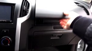 Почему Isuzu D-Max лучше Toyota Hilux 2018?