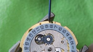 Mingzhu DG2813 to Miyota 8215 wrist watch movement replacement IMPOSSIBLE?