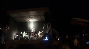 группа "Голубой дирижабль"-Расплескалась синева