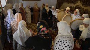 Женский зикр чиммирзоевцев в Чечне