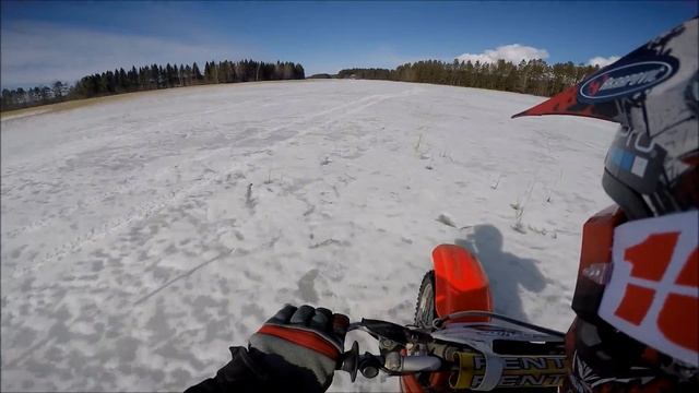 TESTISSÄ I HONDA CR 85R смотреть онлайн