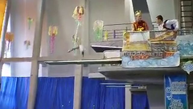 спектакль на воде в Водолее смотреть онлайн