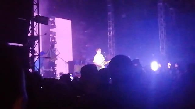 SAM FENDER : PLAY GOD 28/11 /19 смотреть онлайн