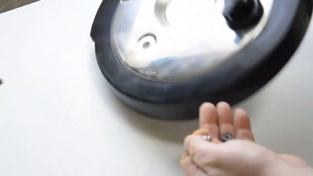 Ремонт мультиварки, крышка пропускает пар смотреть онлайн