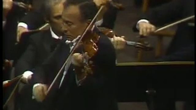 Henryk Szeryng: Tchaikovsky Violin Concerto: Mvt.2 смотреть онлайн