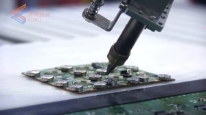 Пайка печатных плат роботом AUBO