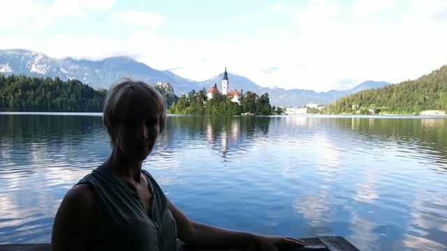 Прогулка по озеру Блед в Словении смотреть онлайн