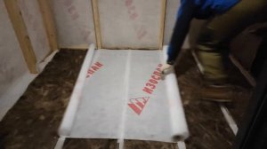 ПОЛ ИЗ ПОДДОНОВ! УТЕПЛИЛ И ЗАШИЛ ПОЛ В ТЕПЛОМ ТАМБУРЕ!