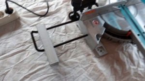 Торцовочная пила Makita