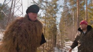 ДЕРЕВЕНСКИЙ ПРЫГАЕТ С ПАРАШЮТОМ