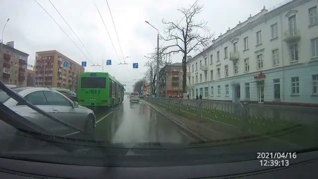 курица на мерседесе в Гомеле смотреть онлайн