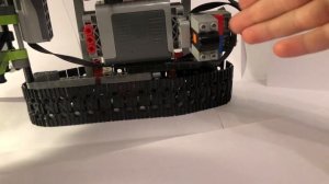 Lego Technic-Вездеход на гусеницах