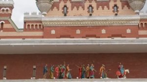 Музыкальные часы в Йошкар-Оле на Патриаршей пл.