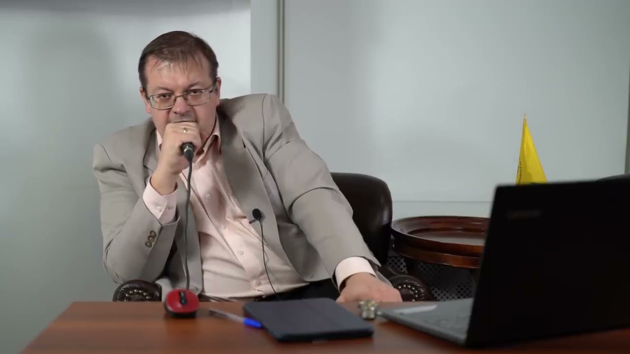 А.Исаев...