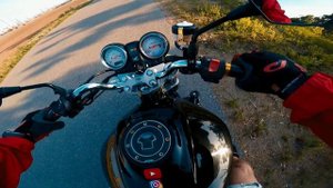 Я могу убежать, ты меня привяжи...