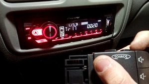 Адаптер кнопок руля (джойстика) на Renault (Рено)