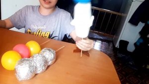 Поделка к дню космонавтики. Космонавт своими руками из фольги. Как сделать космонавта.#diy