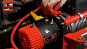 Установка автомобильной электрической лебедки