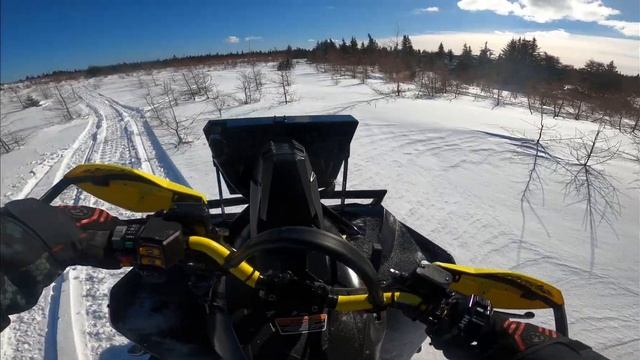 Winter Rips! - Can-Am Renegades on 32 Assassinator's in snow! смотреть онлайн