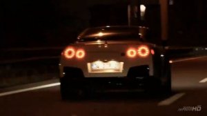 Street Race Ferrari F430 vs Two Nissan GTR R35 vs Porsche 911 Turbo