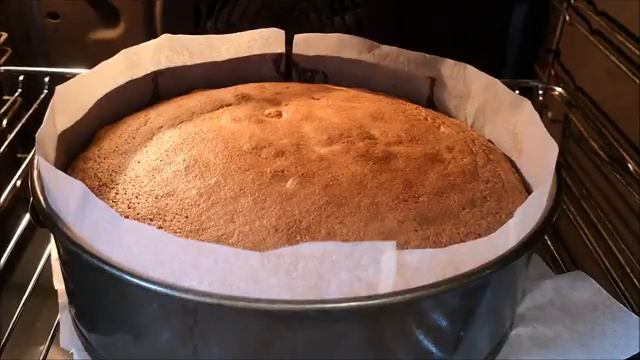 Пирог с черной смородиной на РАСТИТЕЛЬНОМ МАСЛЕ. Нежный Воздушный и Вкусный Пирог к Чаю